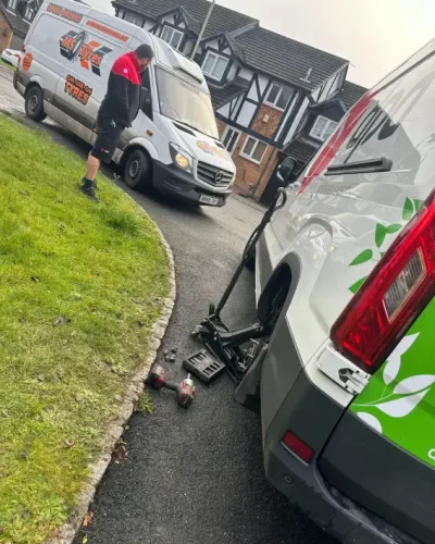 2023-12-22-AMqnQpjv8pcGkVwM