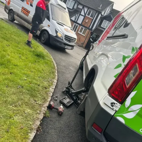 2023-12-22-AMqnQpjv8pcGkVwM